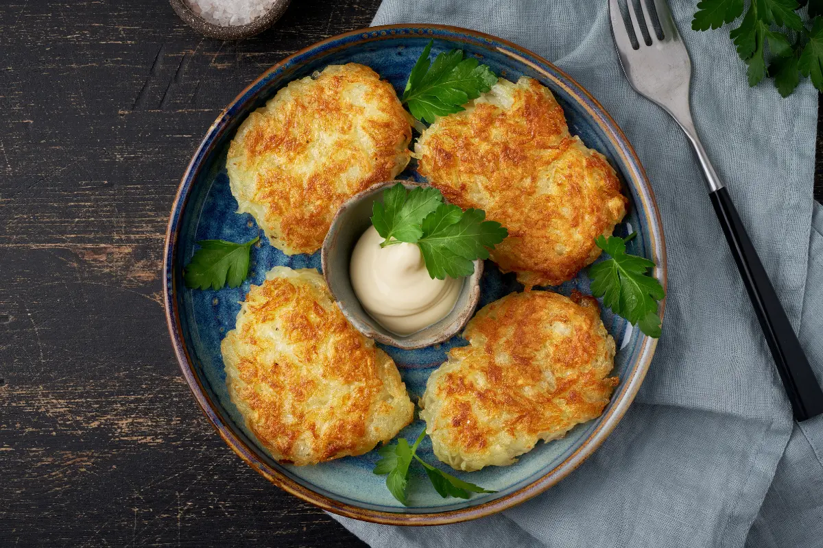 Freshly made air fryer hash browns ready to be served