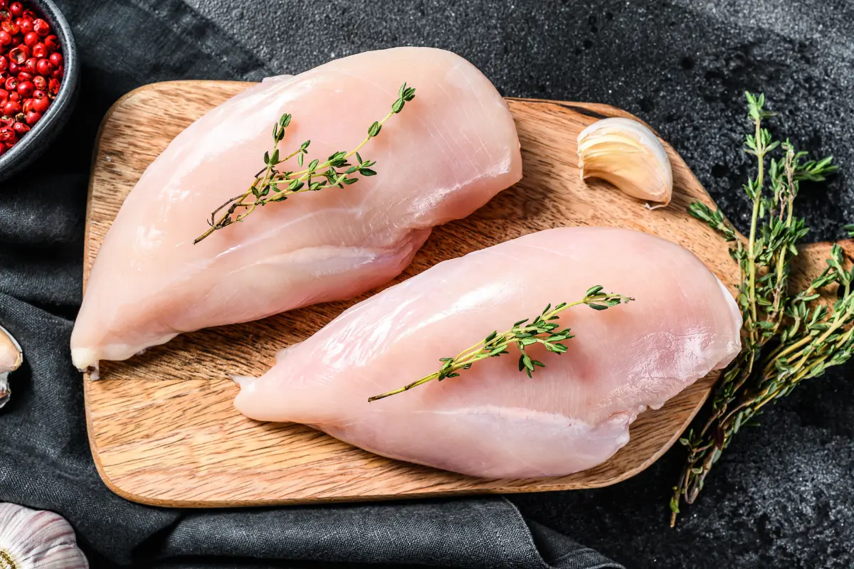 Preparing chicken breast for smoking